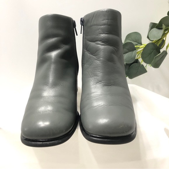 White Mountain Shoe Women 6 Ankle Boot Fairchild Gray Sq Toe Chunk Heel Leather - Picture 4 of 13